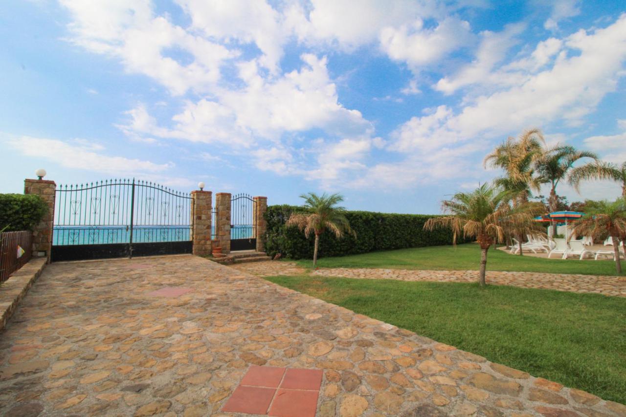 Il Geranio - Resort & Suites Acquedolci Extérieur photo