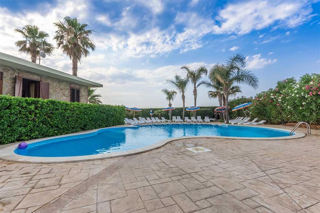 Il Geranio - Resort & Suites Acquedolci Extérieur photo